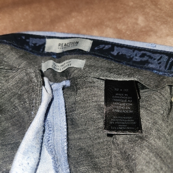 Kenneth Cole Reaction Gray Pants - Picture 2 of 2